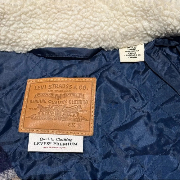 Levi’s Plaid Tweed Wool Blend Trucker Jacket Sherpa Snap Buttons Size Small EUC - Picture 3 of 6
